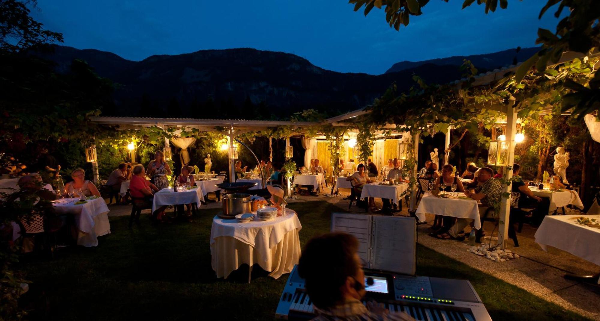 Hotel Villa Groff Ora / Auer Exterior photo